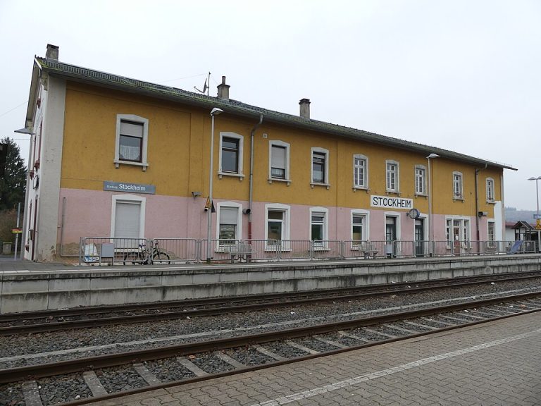 2019 12 Stockheim Bahnhofsgebaeude 768x576