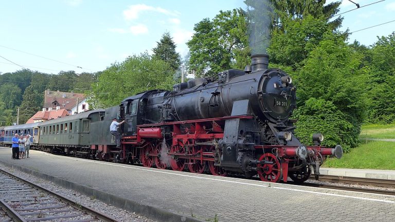 58 311 Albtalbahn.   panoramio 768x432