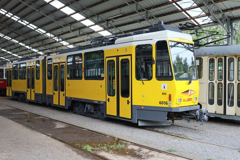 CKD Tatra kt4d exBVG im Hannoverischen Strassenbahnmuseum in Wehmingen 768x513