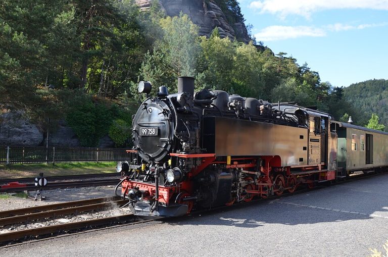 Zittauer Schmalspurbahn Bahnhof Oybin 768x509