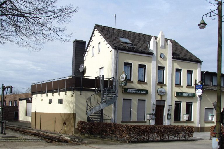 bahnhof schierwaldenrath 768x512